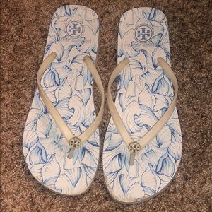 Tory burch flip flops